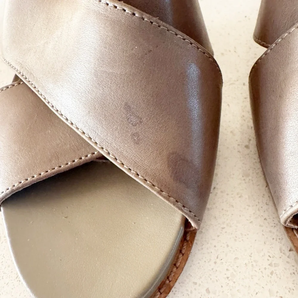 Clarks women size